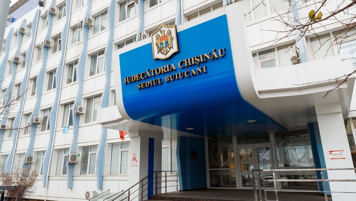 UPDATE/ O nouă alertă cu bombă la Judecătoria Buiucani. Anunțul făcut de poliție