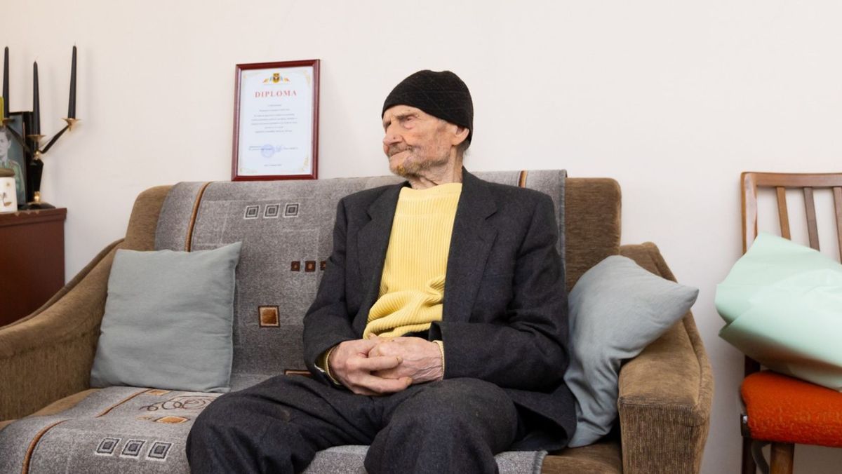 Cel mai vârstnic moldovean a împlinit 106 ani