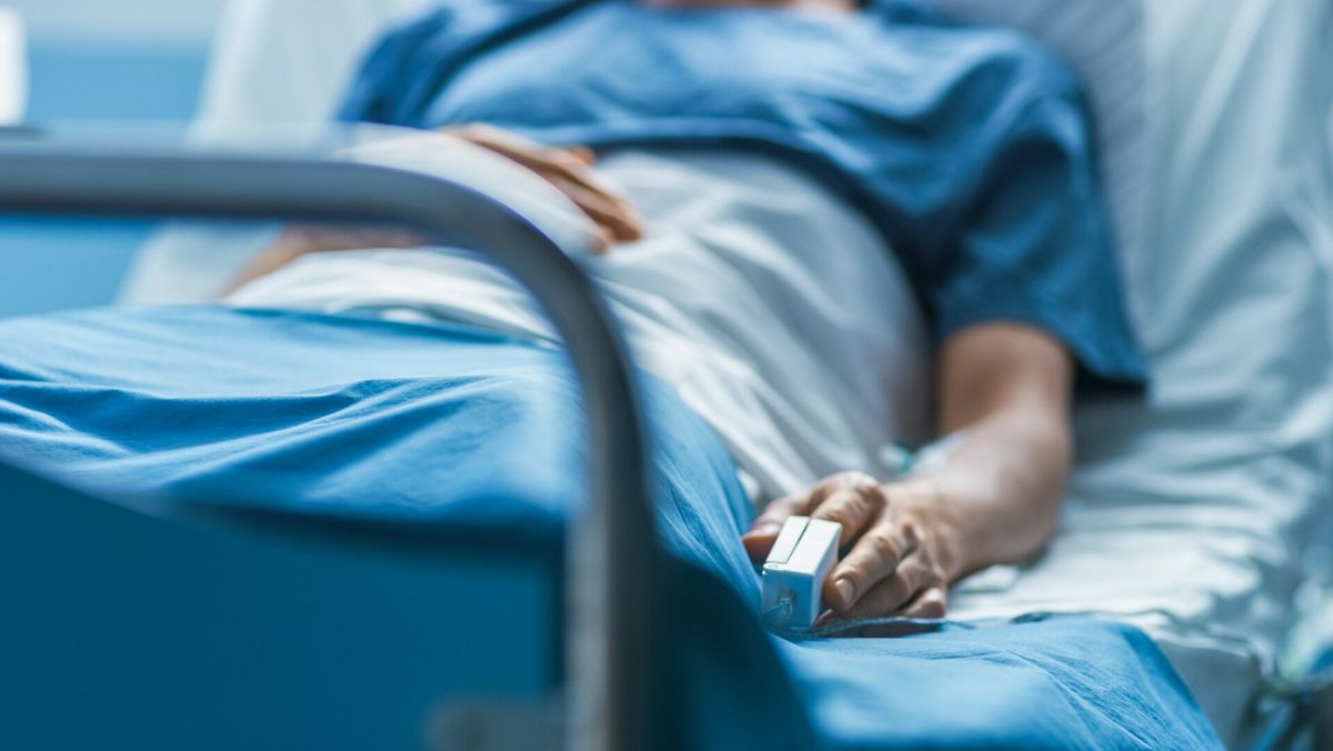 Detalii despre starea de sănătate a tinerei care a căzut de la înălțimea în timpul unui spectacol la Arena Chișinău