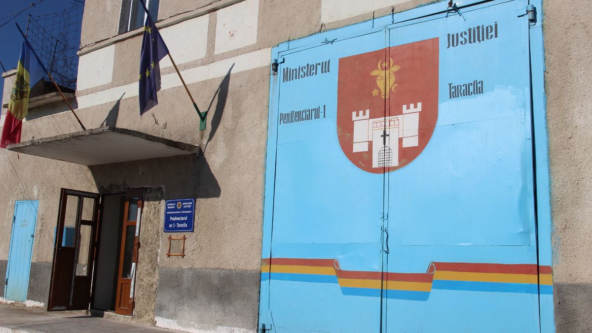 Bărbatul care a evadat din penitenciarul din Taraclia, reținut de oamenii legii. Anunțul Poliției