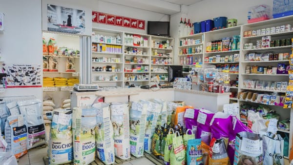 Controale la farmaciile veterinare și magazinele zoo din țară. ANSA a aplicat amenzi de 60.000 de lei