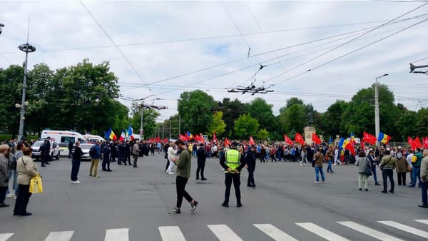 Mai multe rute de troleibuz, redirecționate în legătură cu cele două marșuri spre Complexul Memorial „Eternitate”