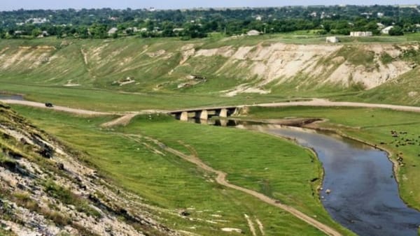 Avertizare hidrologică. Nivelul apei în râurile Nistru, Prut și cele mici continuă să scadă