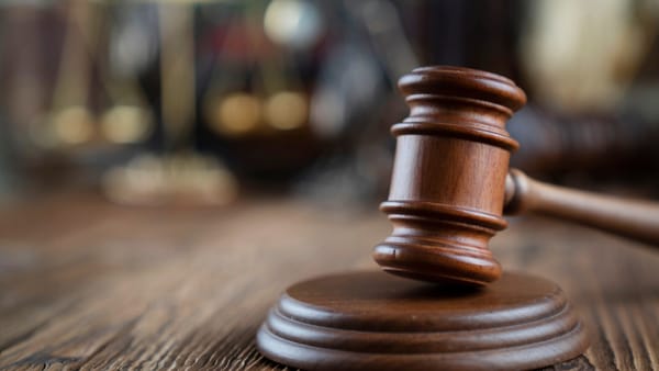Angajata unei bănci a fost condamnată la șase ani de închisoare după ce a sustras peste un milion de lei